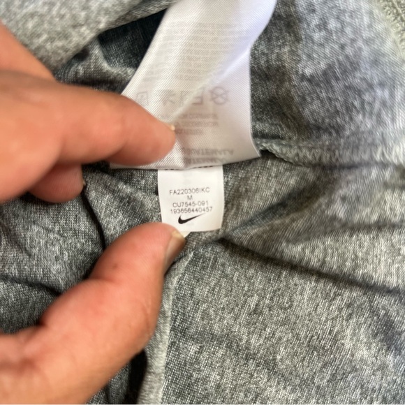 San Francisco 20 Years Road Runners Club Nike Gray Legend Women’s Size M Tee NWT - Picture 8 of 9